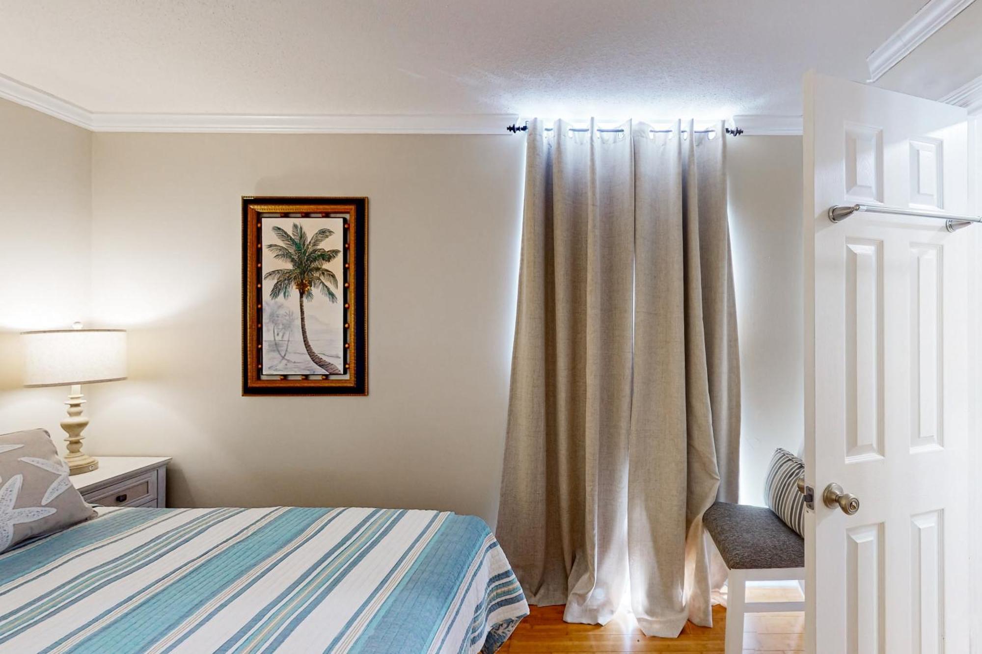 Apartment Seascape 3230