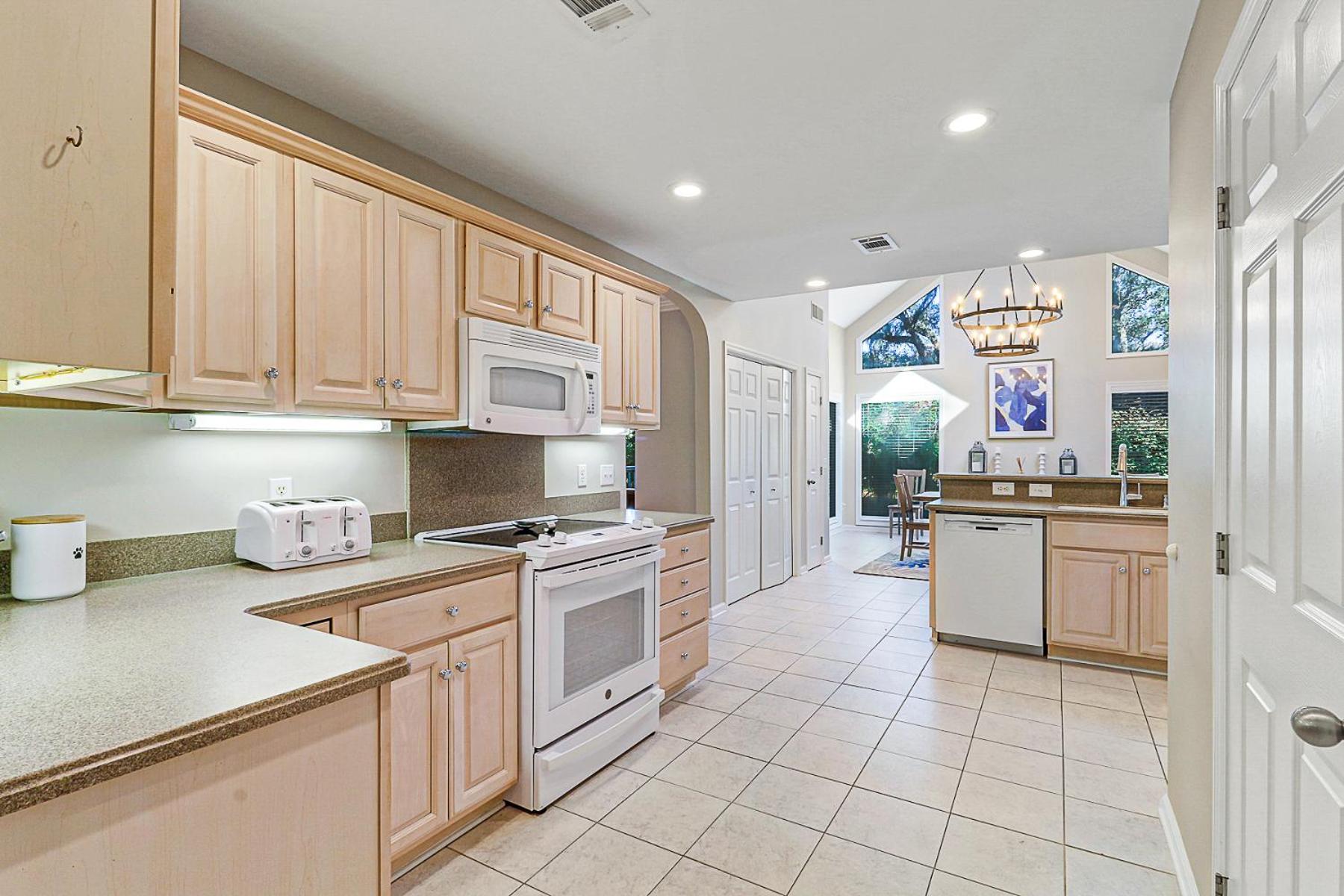 46 Willow Oak West *