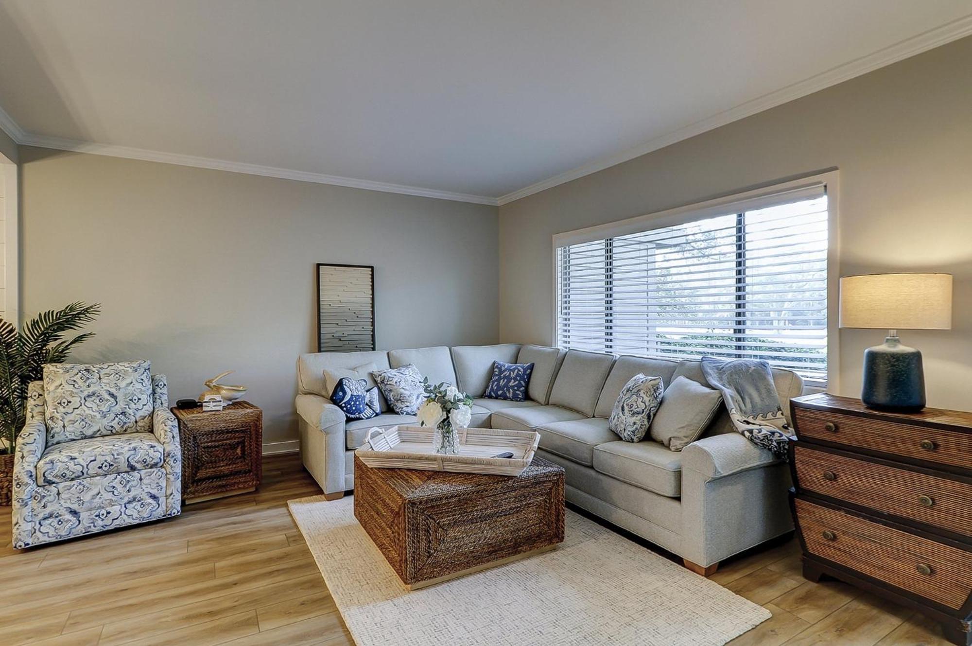 2549 Gleneagle Lane *