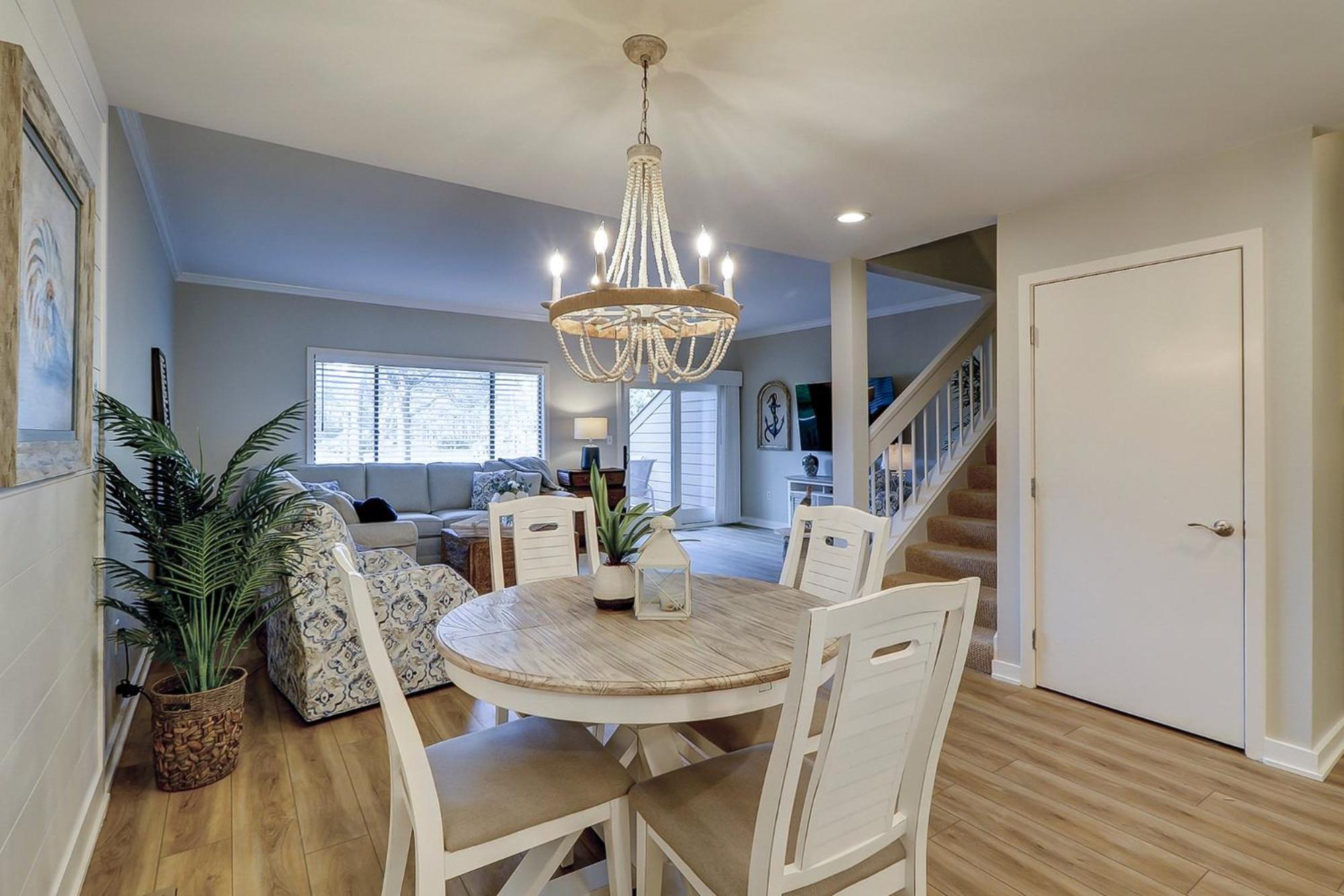 2549 Gleneagle Lane