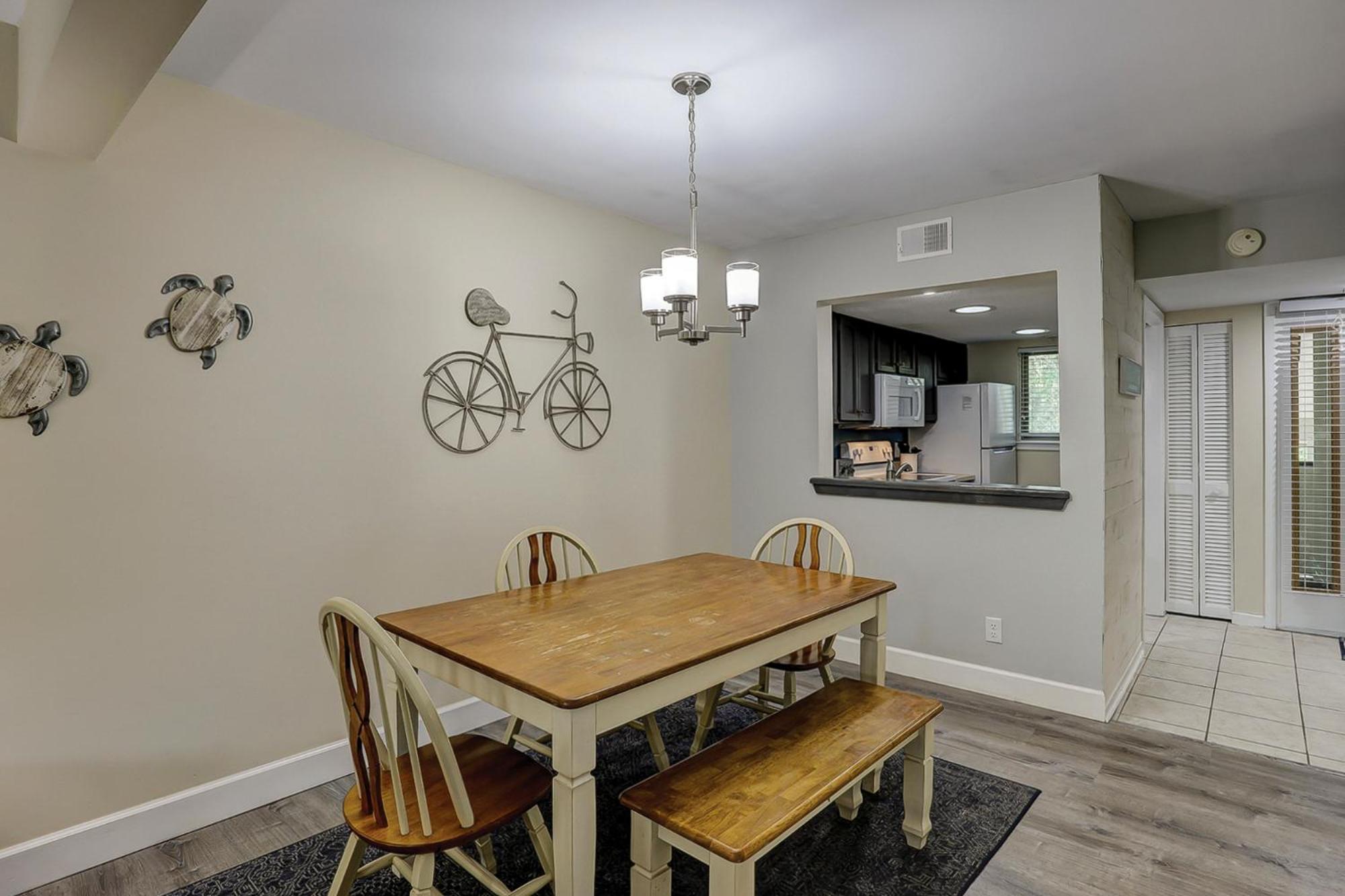 404 Tanglewood