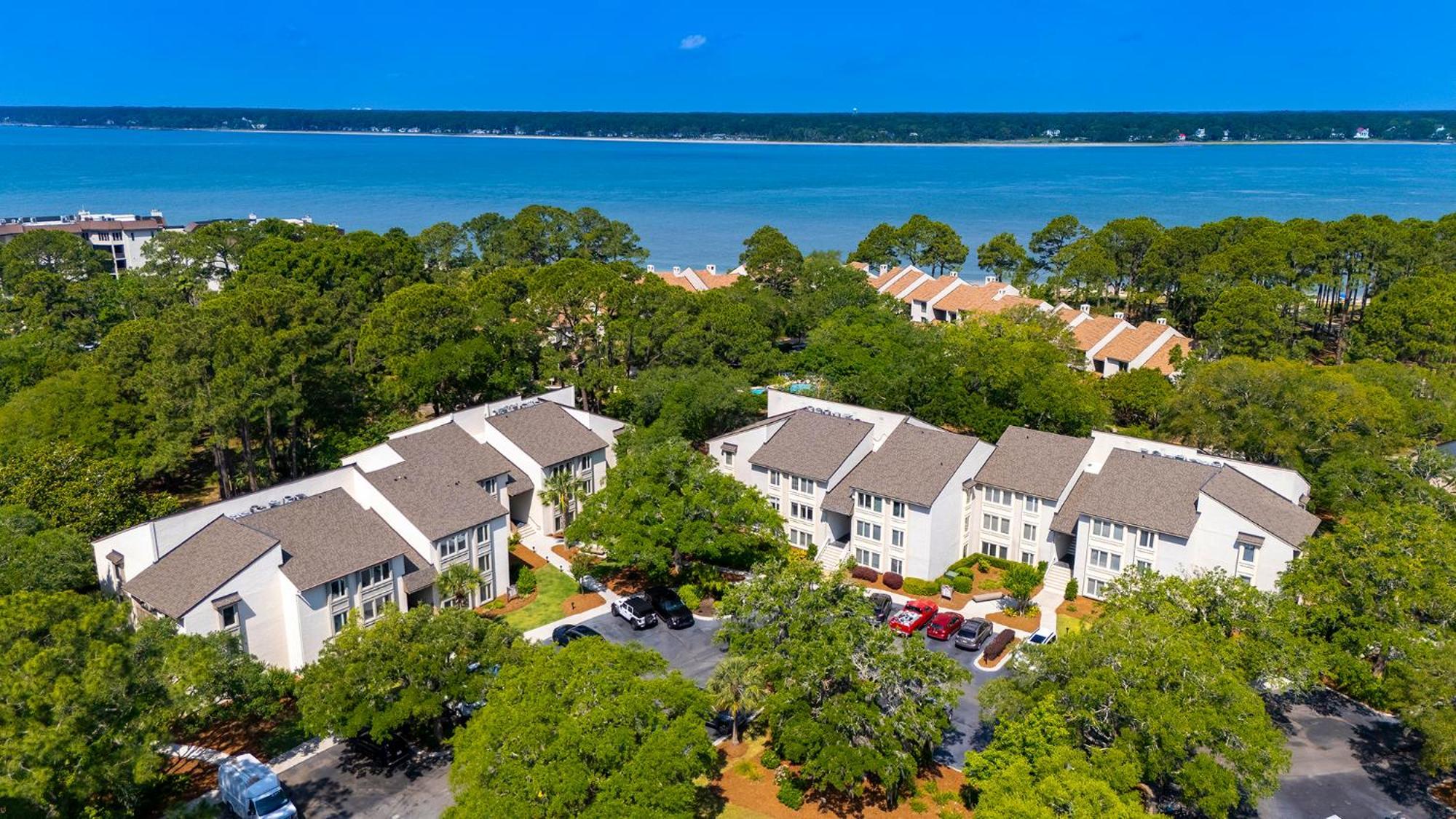 1689 Bluff *