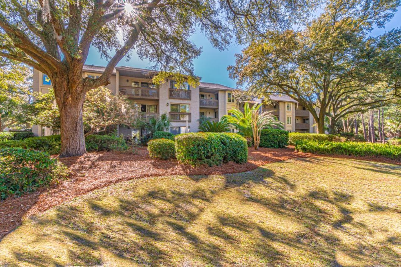 1689 Bluff *
