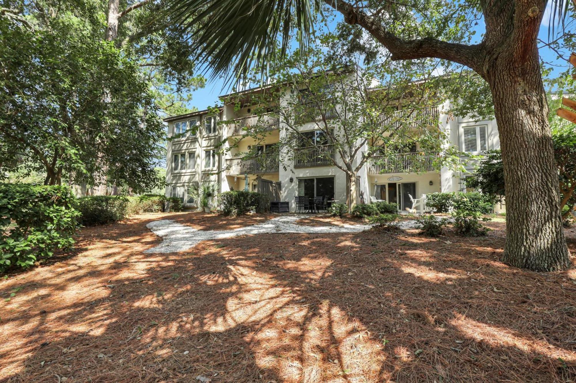 1662 Bluff * Hilton Head Island