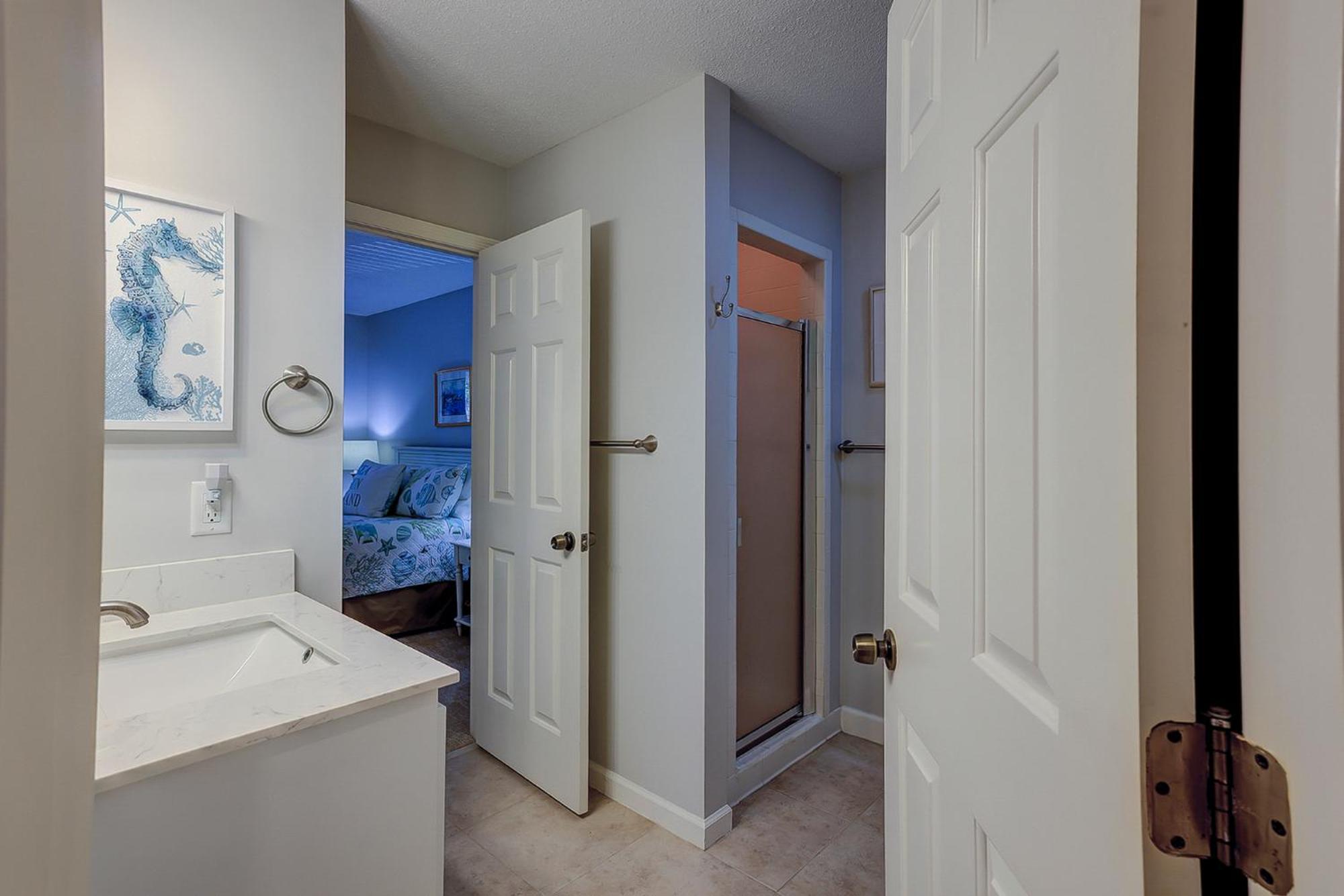 Holiday home 202 Colonnade Club *