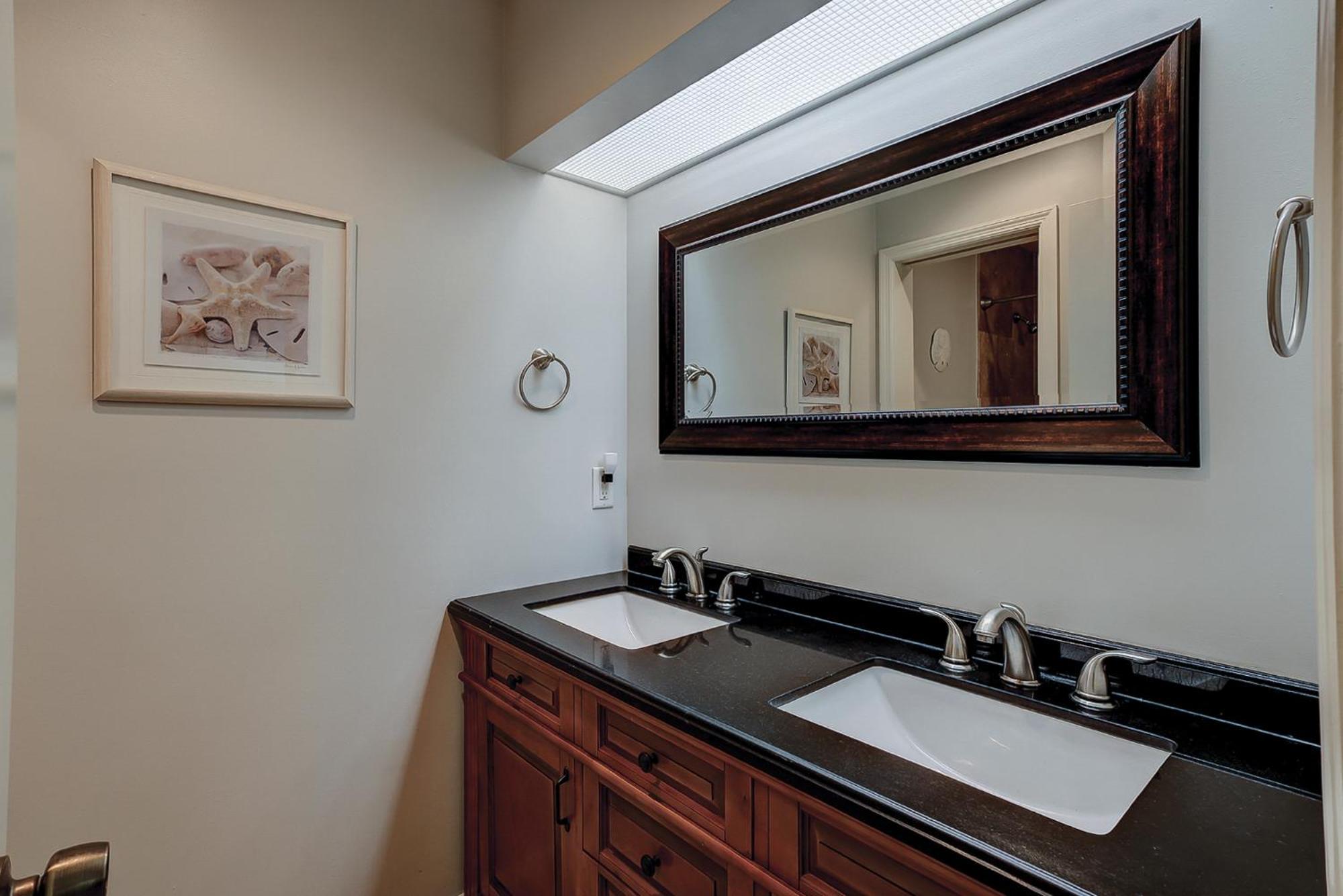 Holiday home 202 Colonnade Club *
