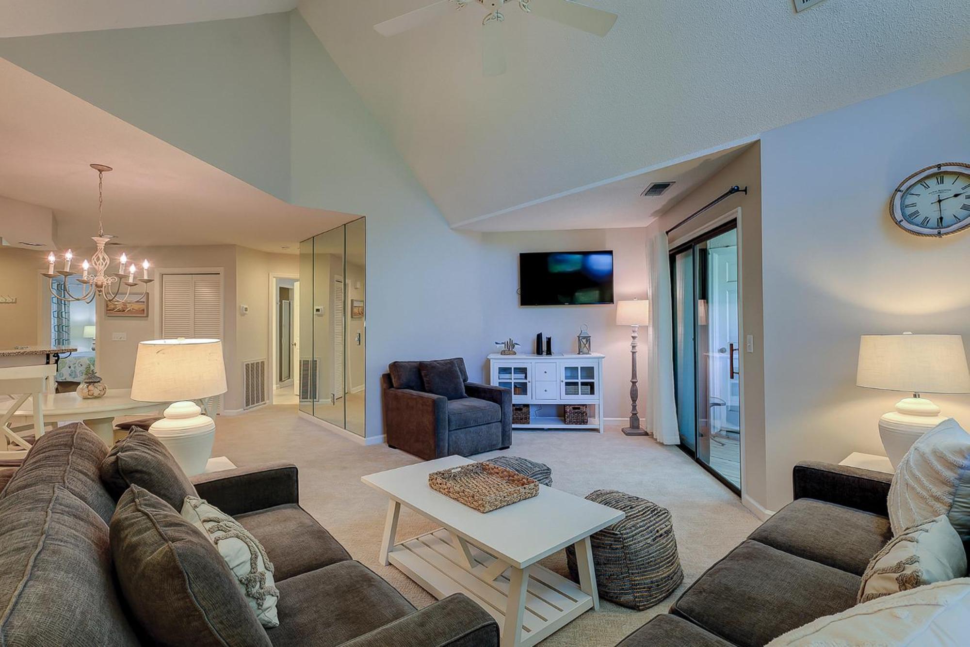 Holiday home 202 Colonnade Club