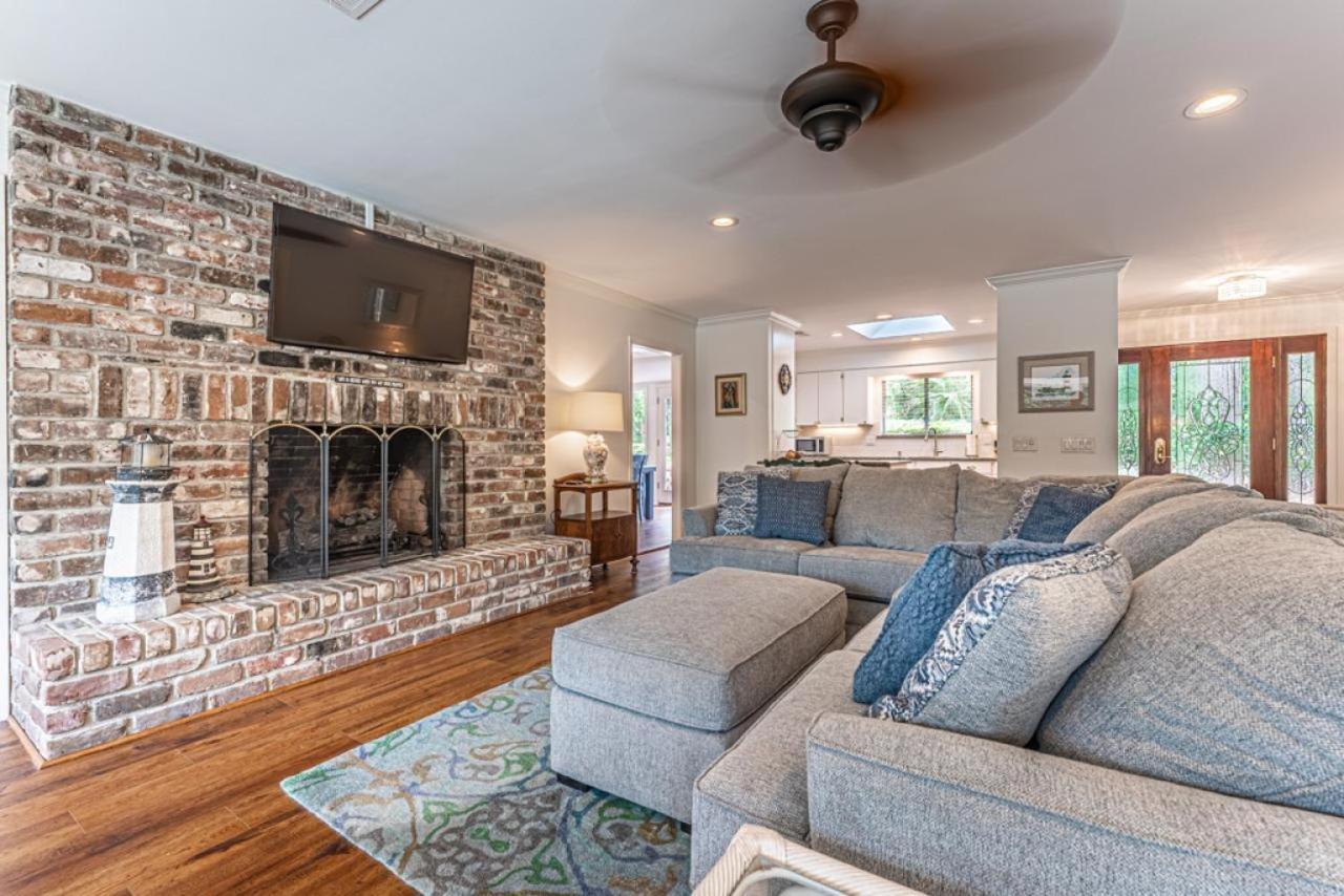 Holiday home 253 Greenwood New Renovations Private Pool Golf Views Sleeps 10 Sea Pines