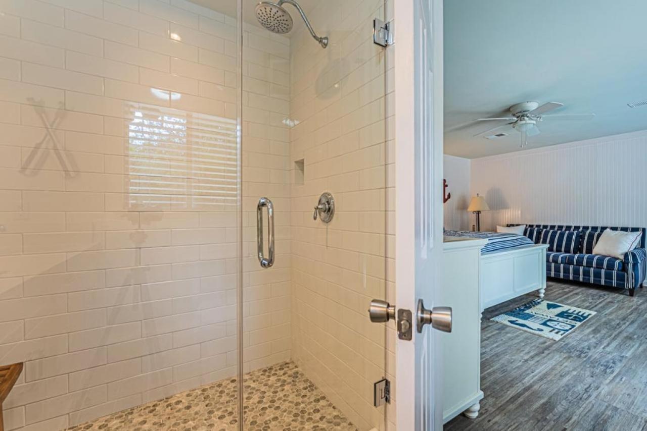 Holiday home 253 Greenwood New Renovations Private Pool Golf Views Sleeps 10 Sea Pines *