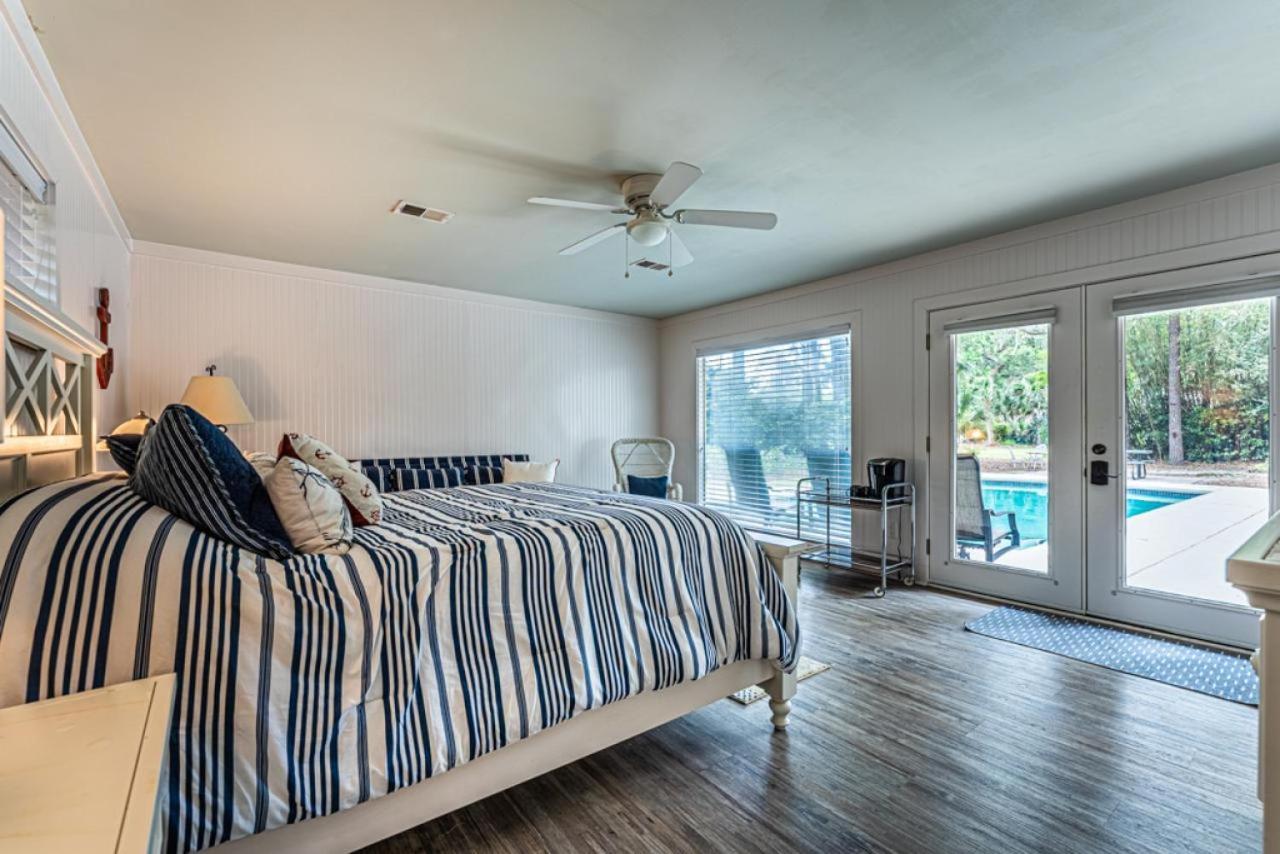 Holiday home 253 Greenwood New Renovations Private Pool Golf Views Sleeps 10 Sea Pines