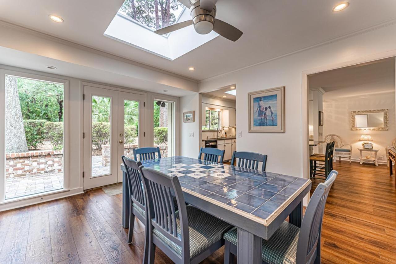 253 Greenwood New Renovations Private Pool Golf Views Sleeps 10 Sea Pines Holiday home *