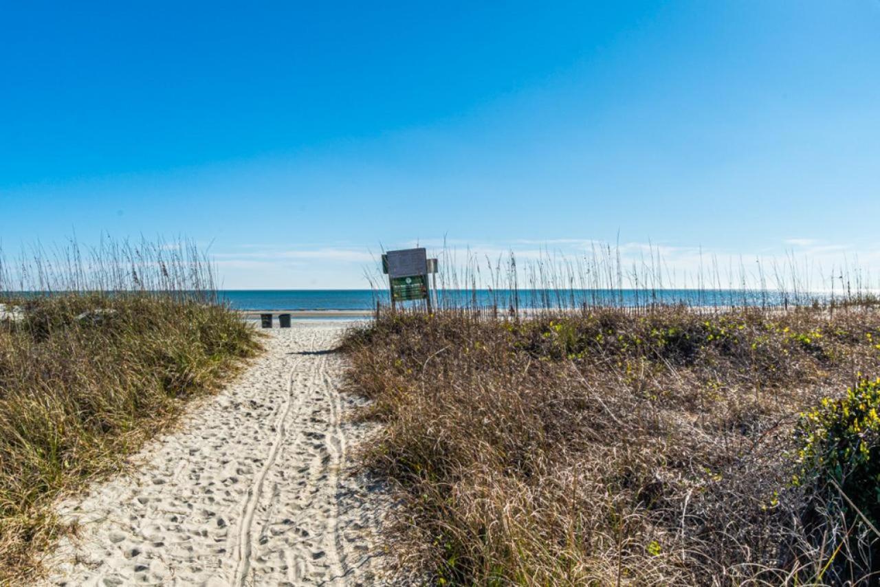 507 North Shore Walk To Steps From Restaurants And Shops Sleeps 6 North Forest Holiday home *