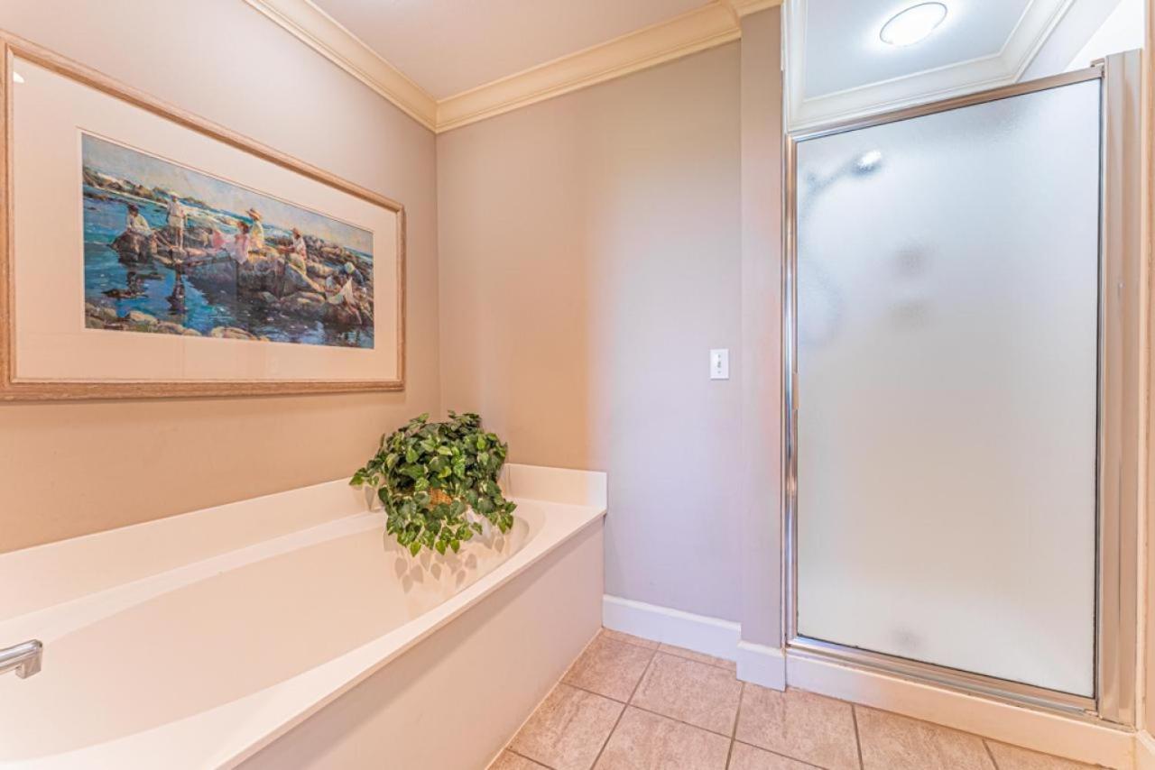 507 North Shore Walk To Steps From Restaurants And Shops Sleeps 6 North Forest