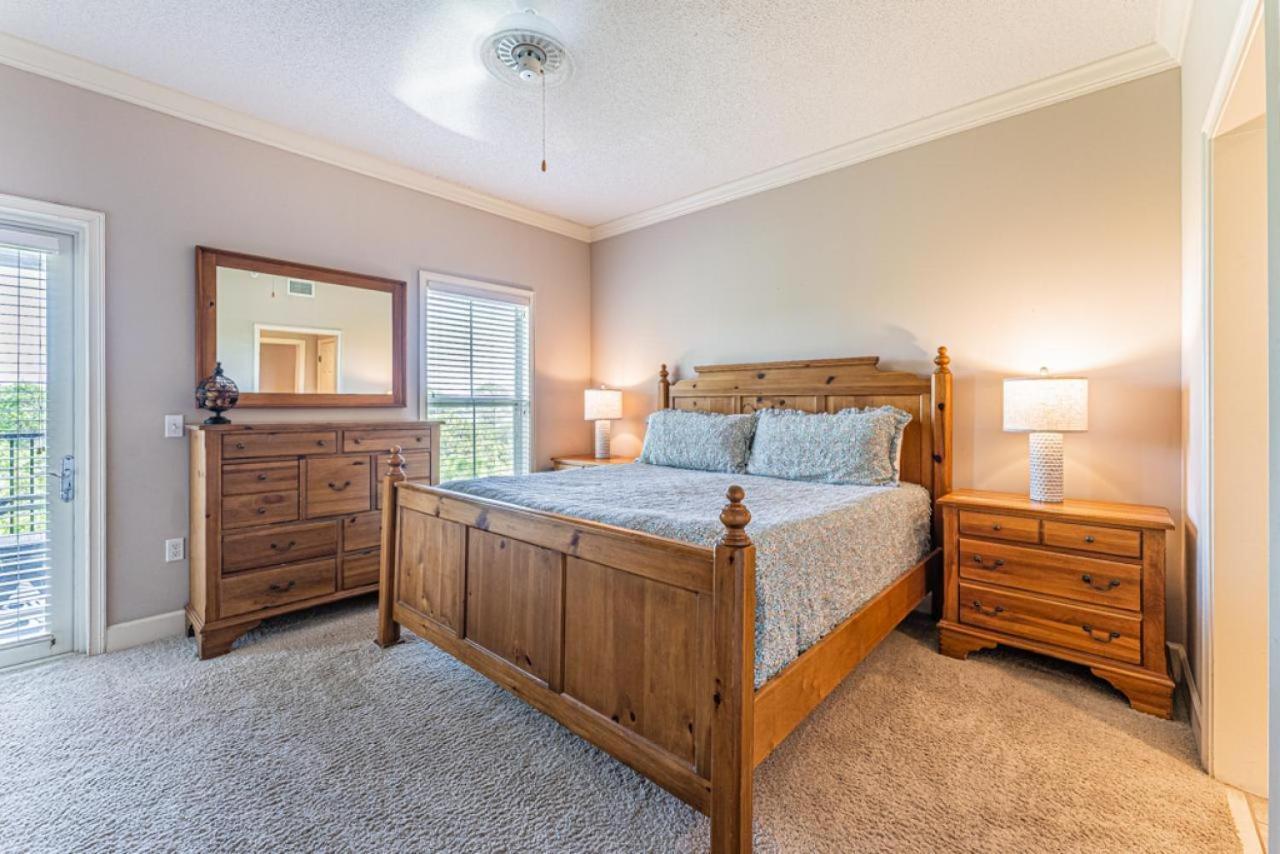 507 North Shore Walk To Steps From Restaurants And Shops Sleeps 6 North Forest *