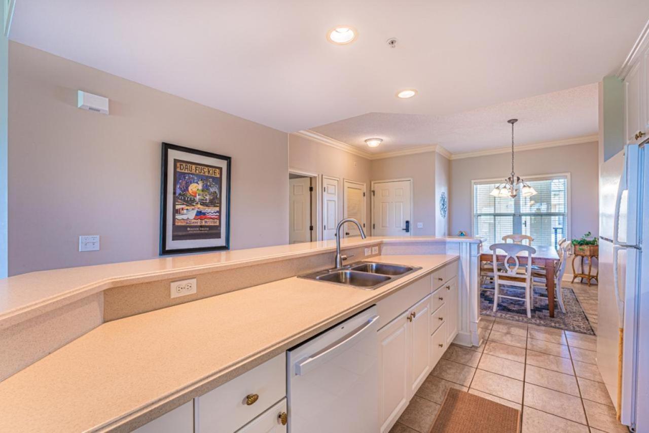 507 North Shore Walk To Steps From Restaurants And Shops Sleeps 6 North Forest Holiday home *