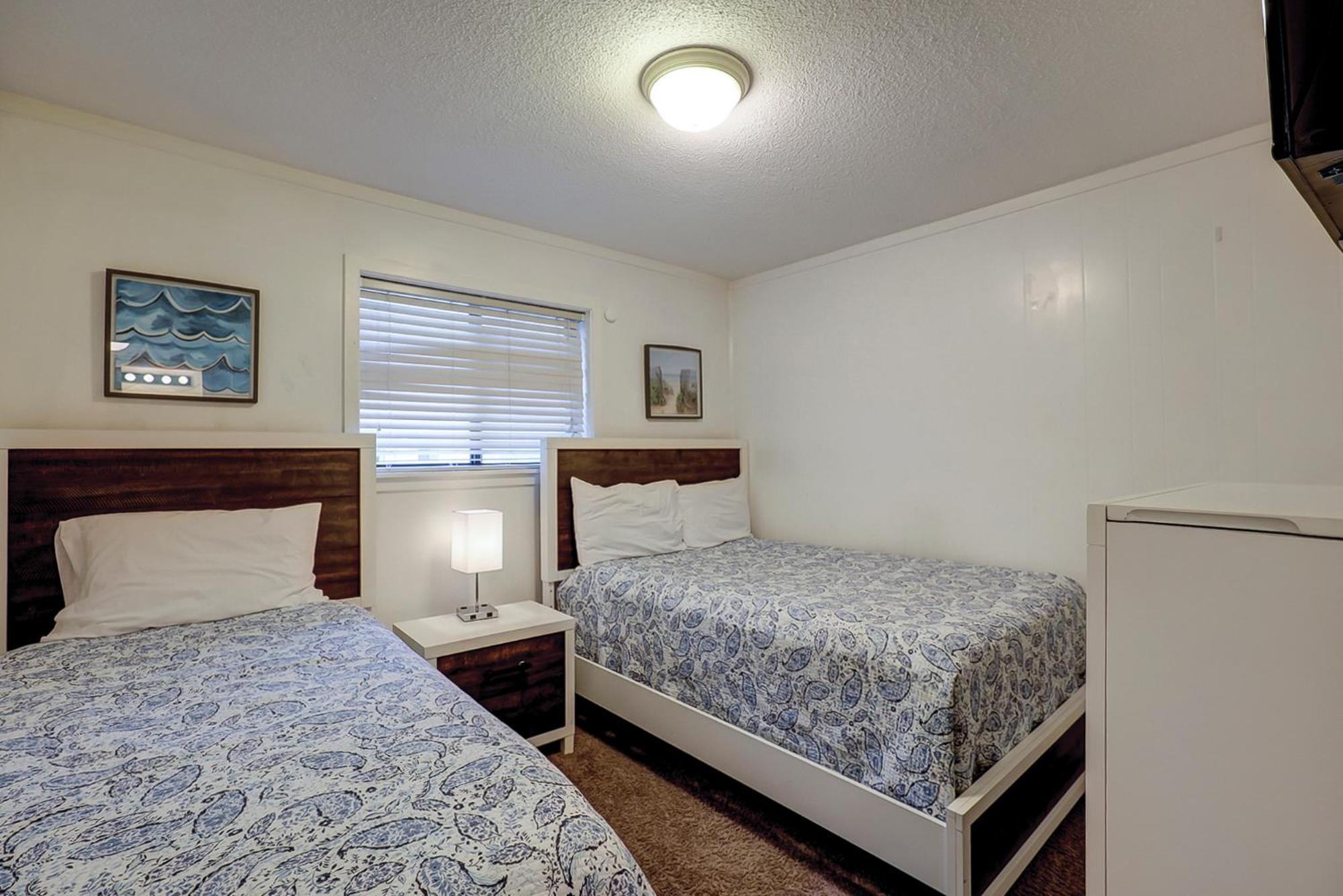 Holiday home Ocean Views 2 Bedroom Queen Double Twin Sleeper Sofa 3 Pools Free Tennis Easy Access