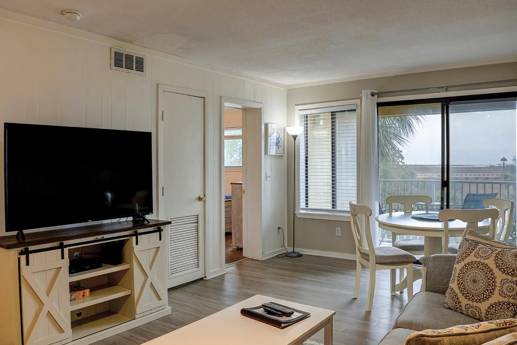 Ocean Views 2 Bedroom Queen Double Twin Sleeper Sofa 3 Pools Free Tennis Easy Access