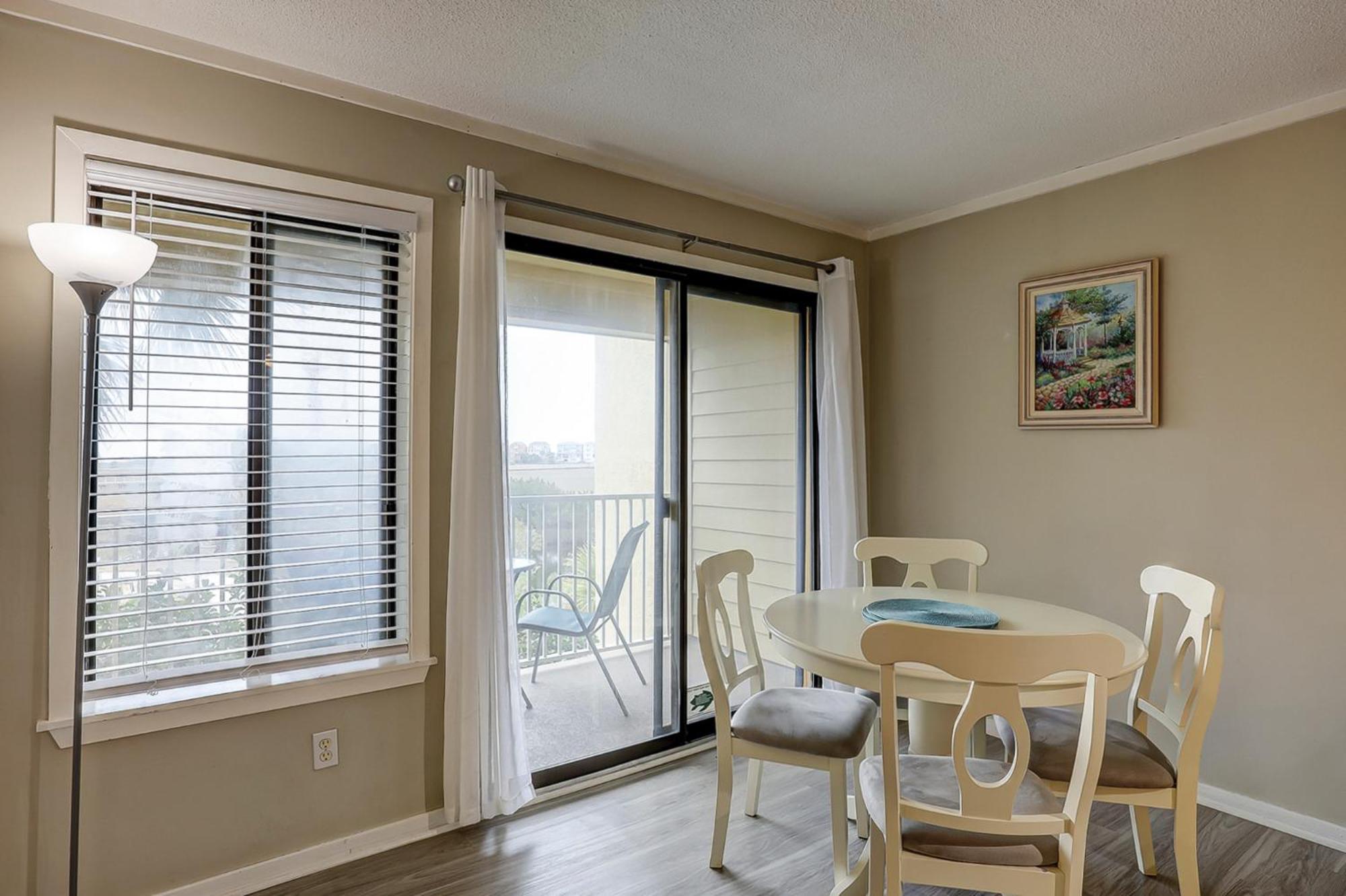 Holiday home Ocean Views 2 Bedroom Queen Double Twin Sleeper Sofa 3 Pools Free Tennis Easy Access