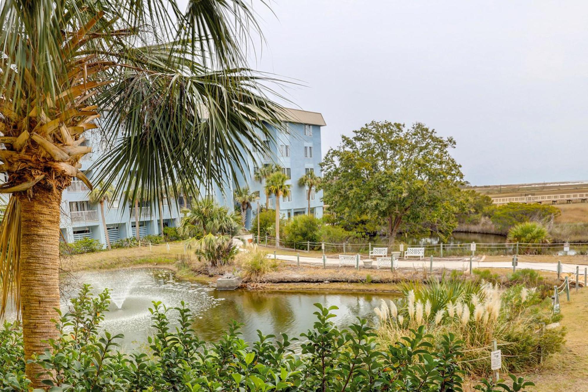 Ocean Views 2 Bedroom Queen Double Twin Sleeper Sofa 3 Pools Free Tennis Easy Access *