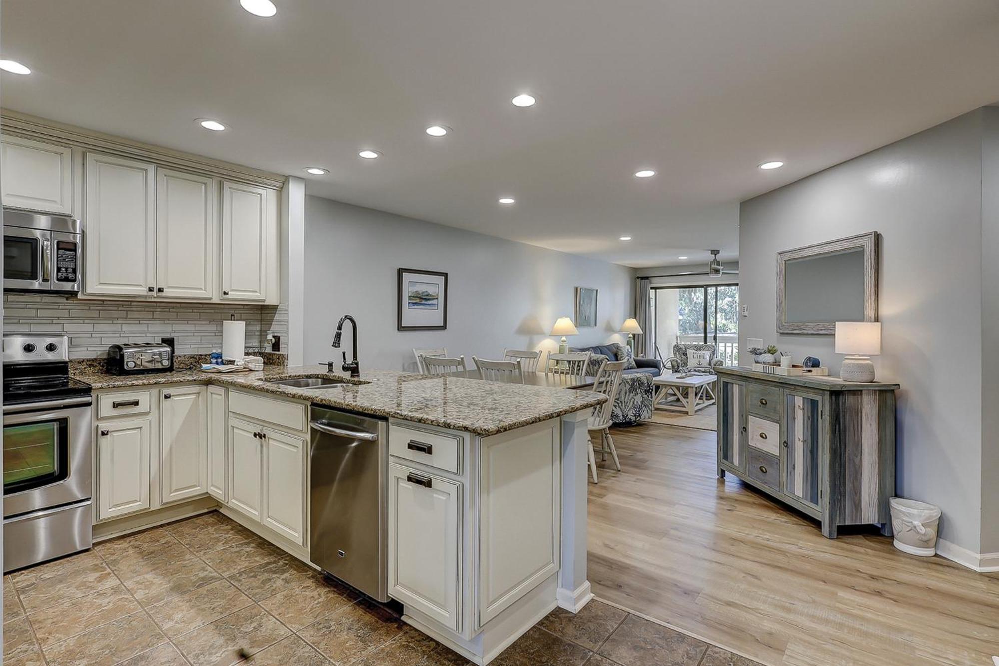 153 Colonnade 2 Bedroom Golf Shipyard
