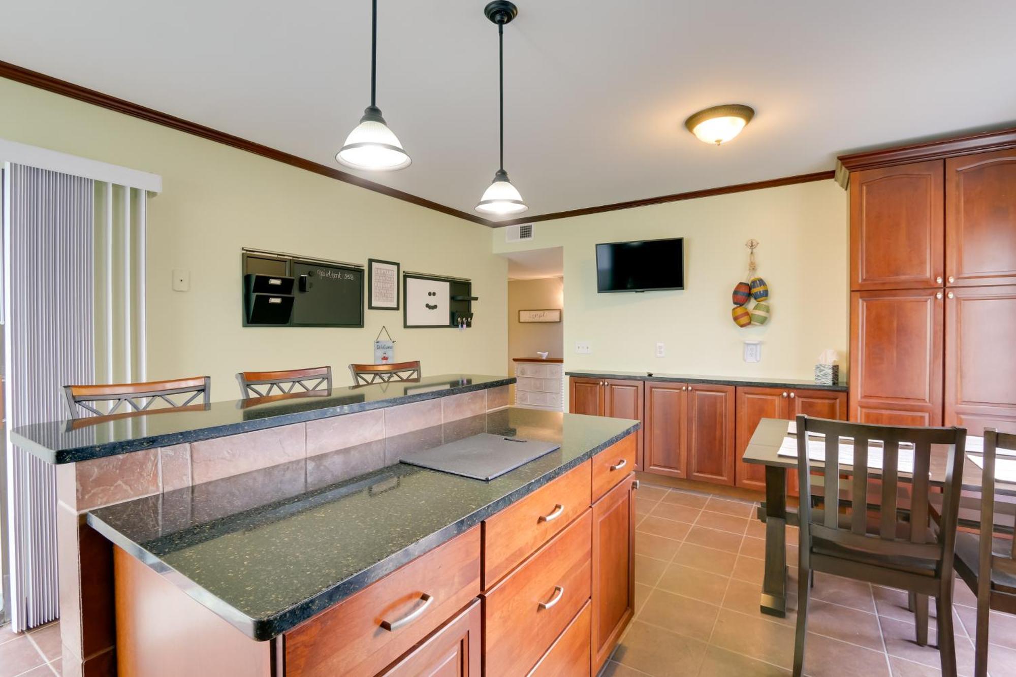 Updated Townhome With Decks! * Hilton Head Island