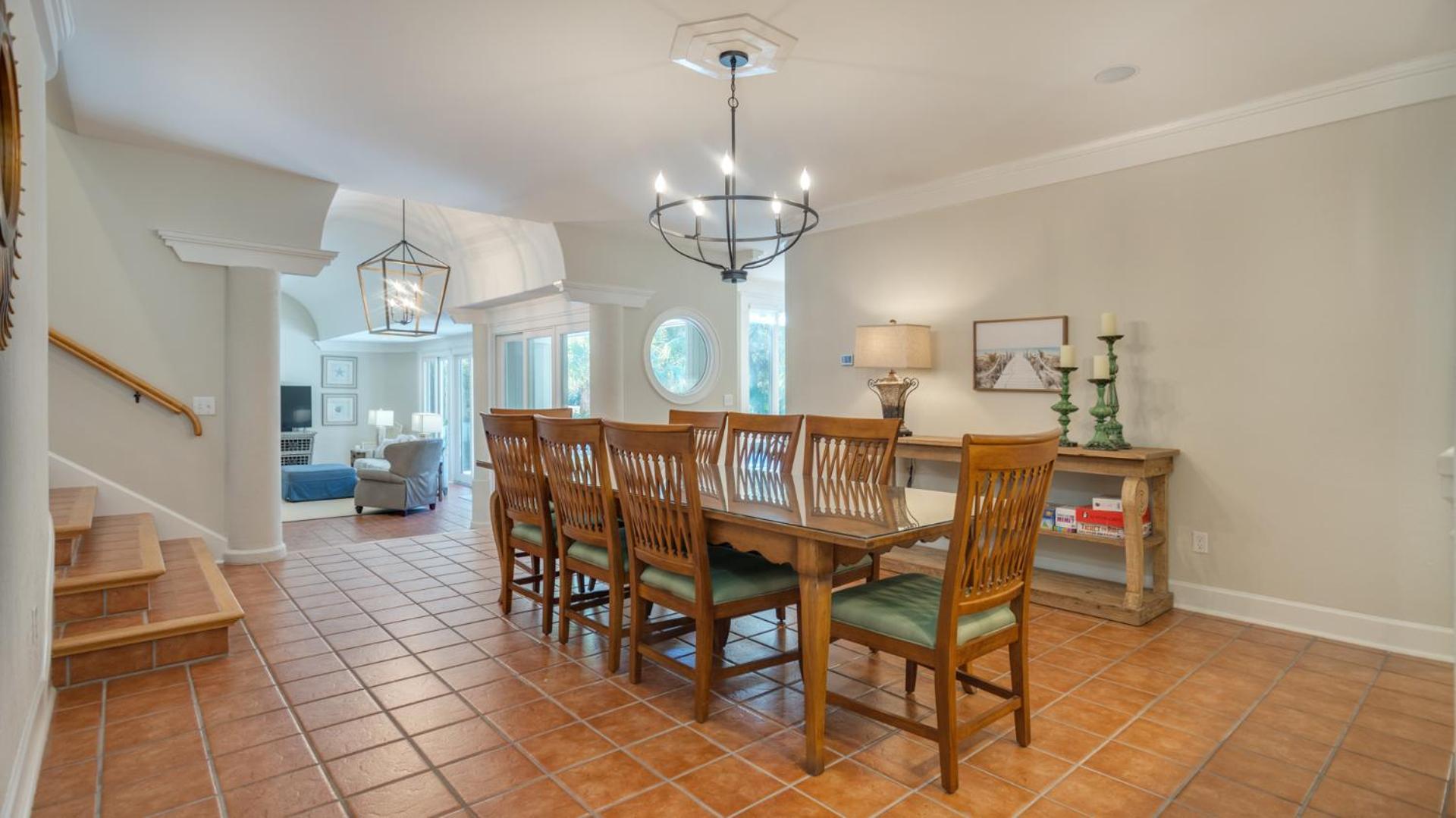Sea Pines Family Villa, Walk To Beach, Private Pool Andspa *