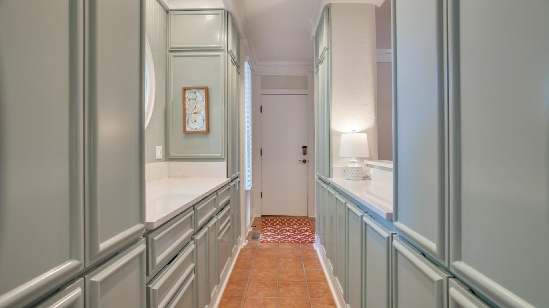 Sea Pines Family Villa, Walk To Beach, Private Pool Andspa Holiday home