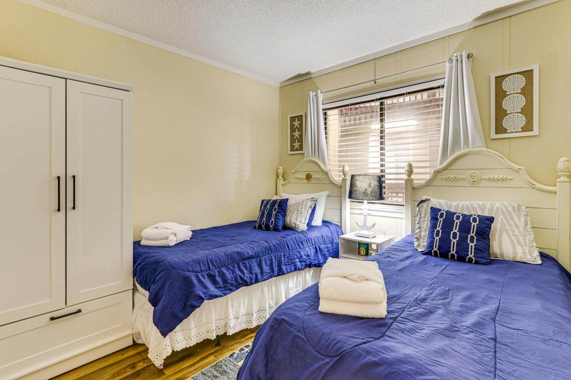 Pool Access Beachfront Hilton Head Apartment *