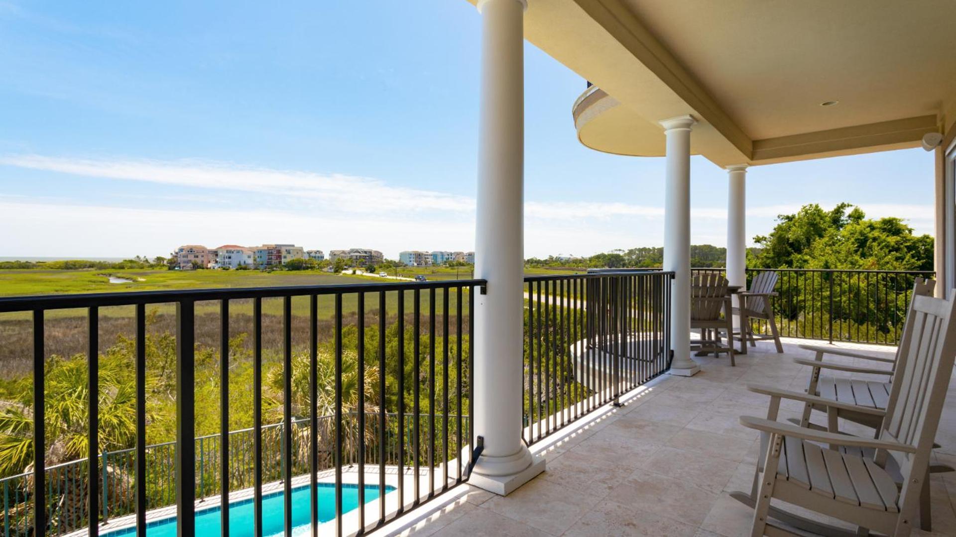 Luxury Family With Ocean Views, Pool, Wet Bar, Bbq *