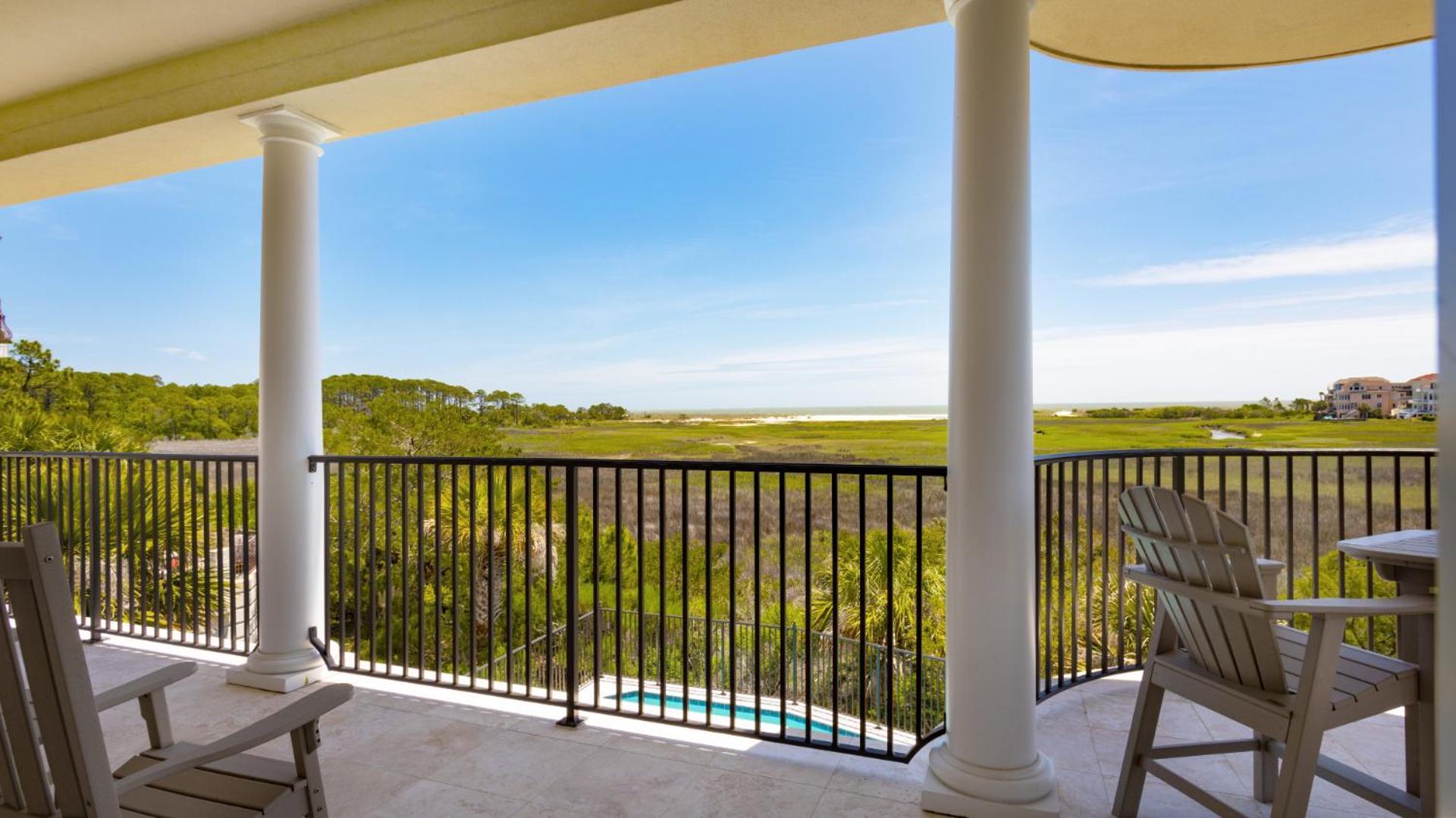 Luxury Family With Ocean Views, Pool, Wet Bar, Bbq