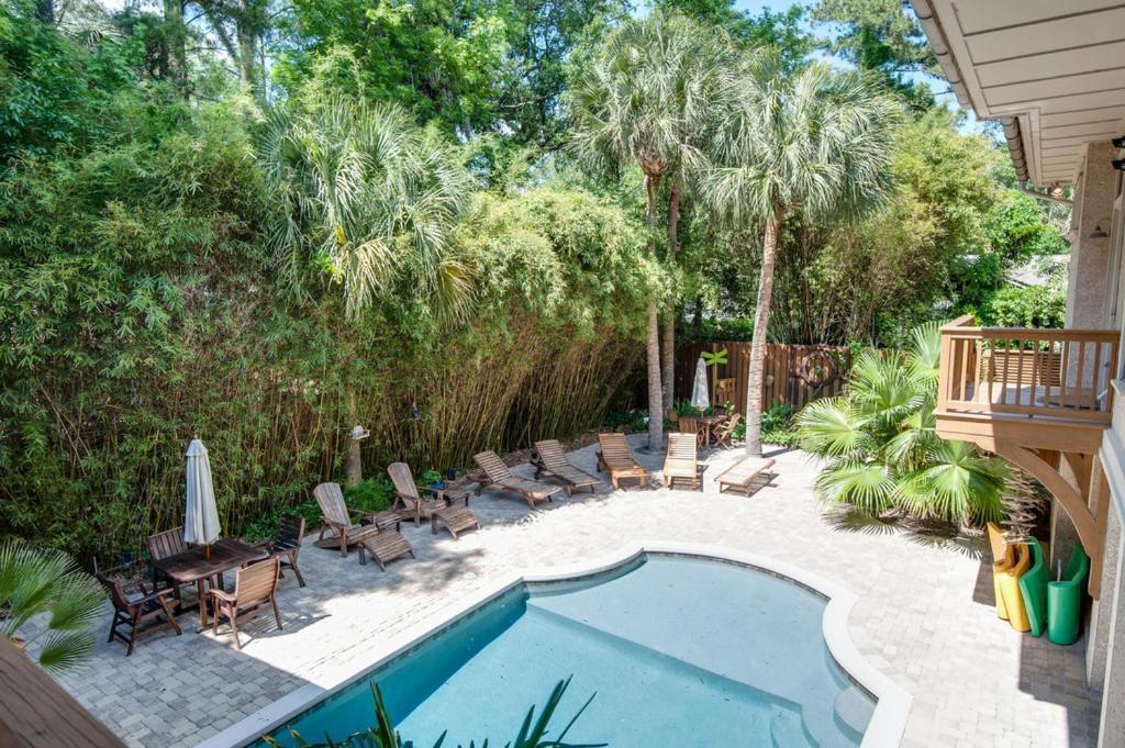 Holiday home Family Retreat With Backyard Oasis, Private Pool, Spa, Fireplace, Game Hilton Head Island