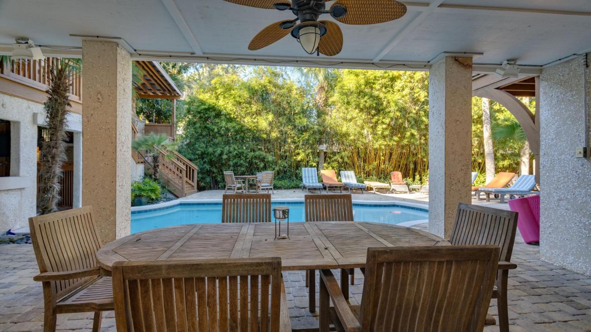 Holiday home Family Retreat With Backyard Oasis, Private Pool, Spa, Fireplace, Game