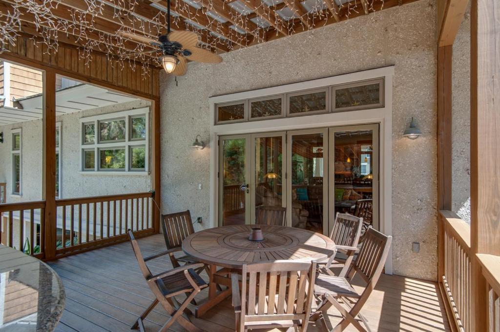 Family Retreat With Backyard Oasis, Private Pool, Spa, Fireplace, Game Holiday home *