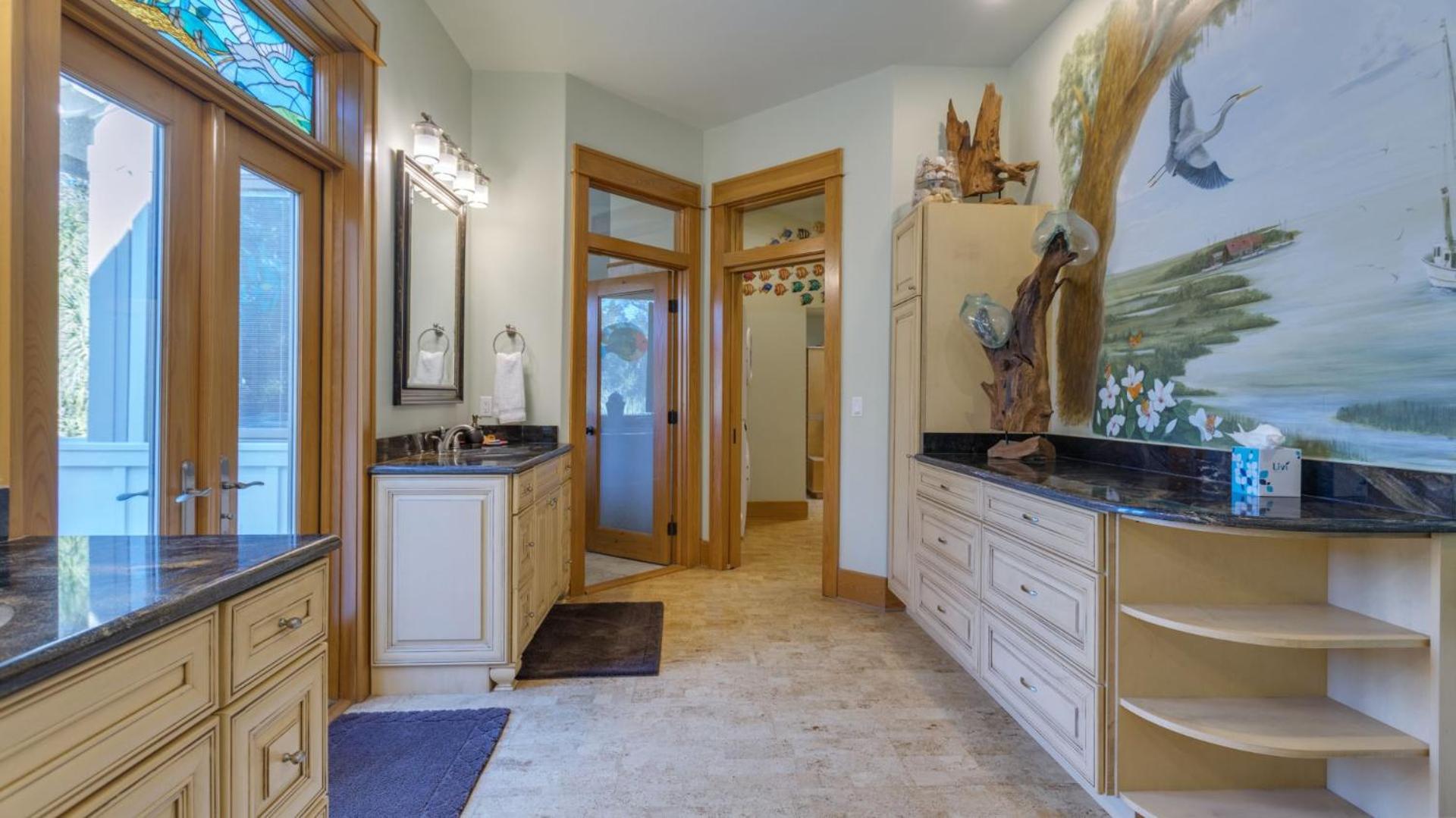 Family Retreat With Backyard Oasis, Private Pool, Spa, Fireplace, Game Holiday home Hilton Head Island