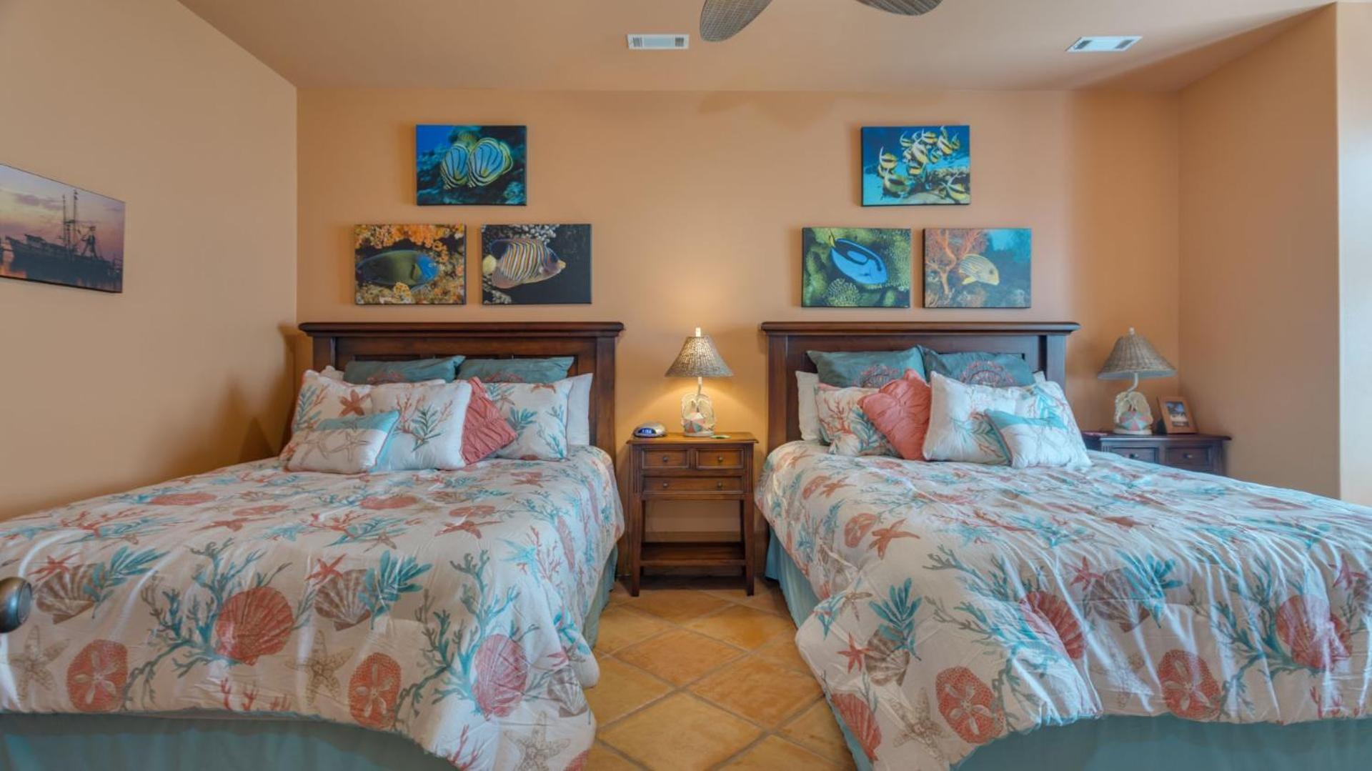 Family Retreat With Backyard Oasis, Private Pool, Spa, Fireplace, Game Hilton Head Island