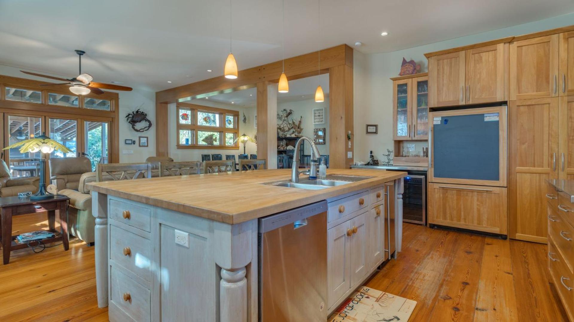 Holiday home Family Retreat With Backyard Oasis, Private Pool, Spa, Fireplace, Game Hilton Head Island