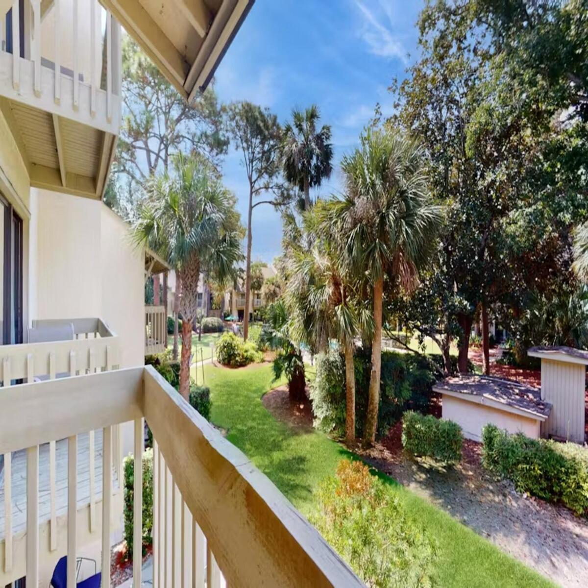 Walk To The And Coligny! Apartment *