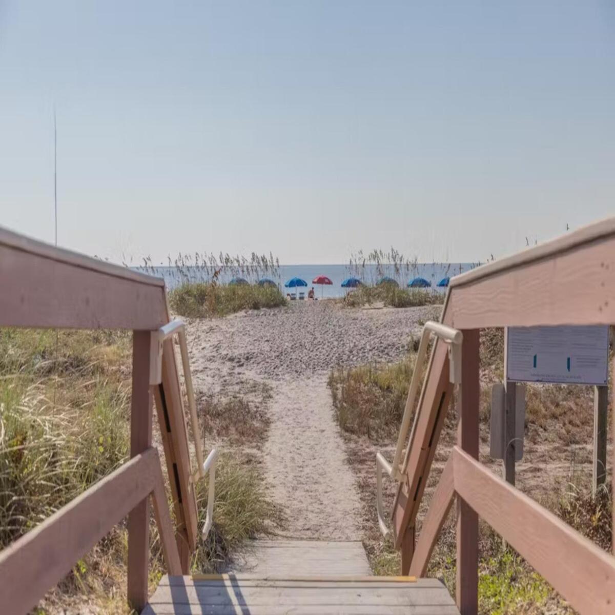 Walk To The And Coligny! Apartment *