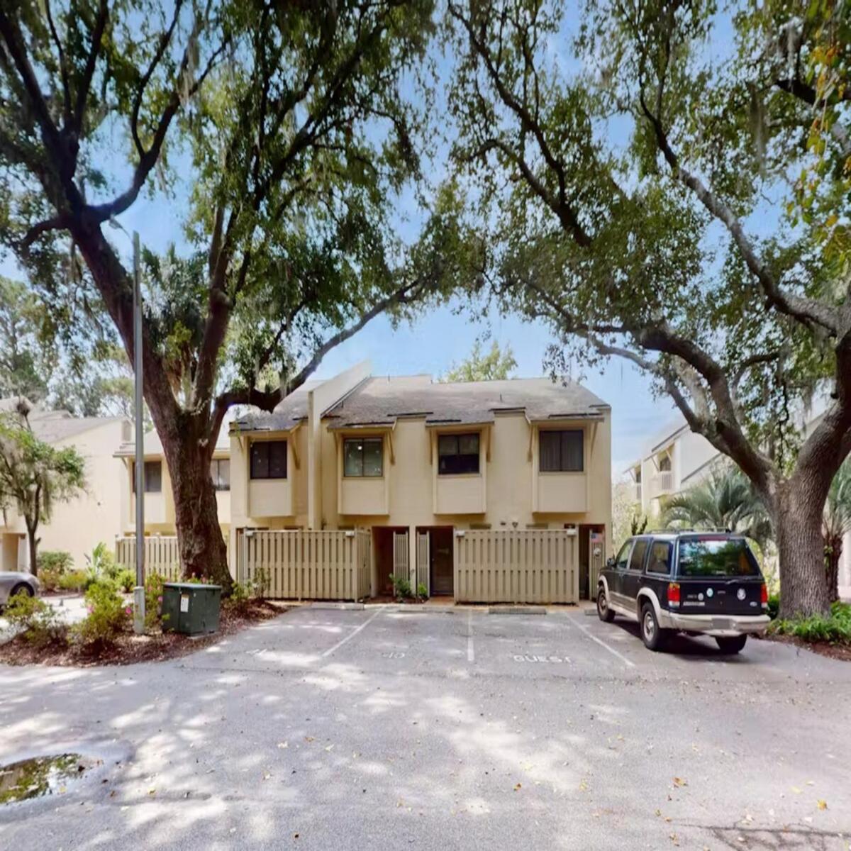 Walk To The And Coligny! Apartment *