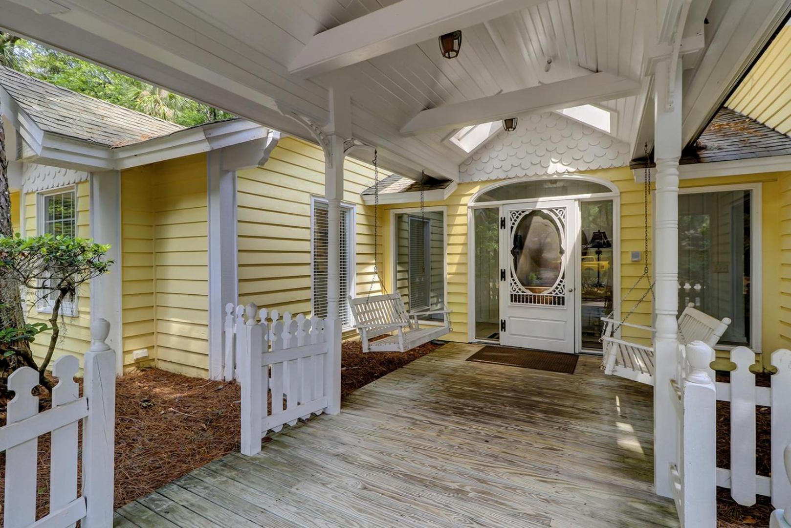 2 Sandpiper Street *
