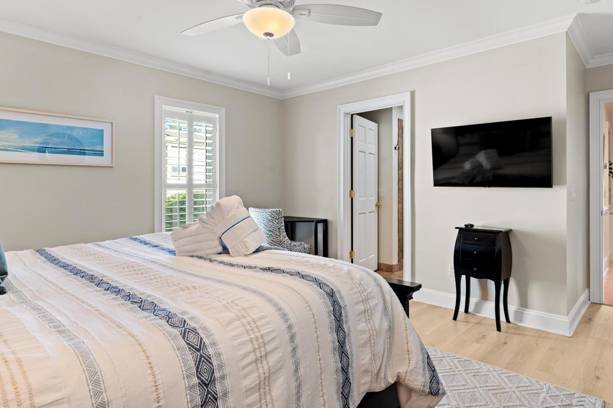 Serene, Pet Friendly Sea Pines Near With Pool Access
