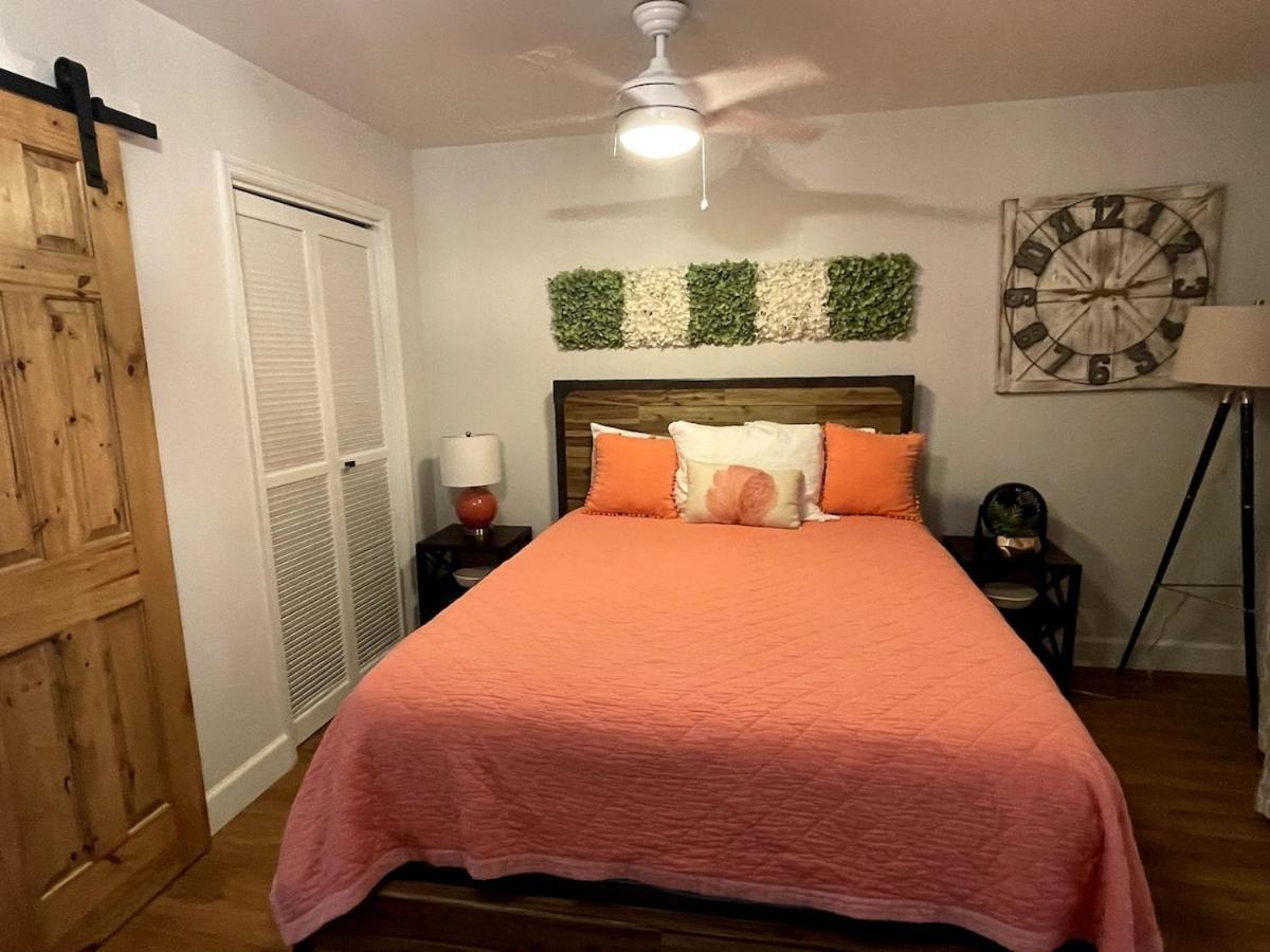 Apartment Shore Fun-beautiful, Many Upgrades With Bikes And Chairs