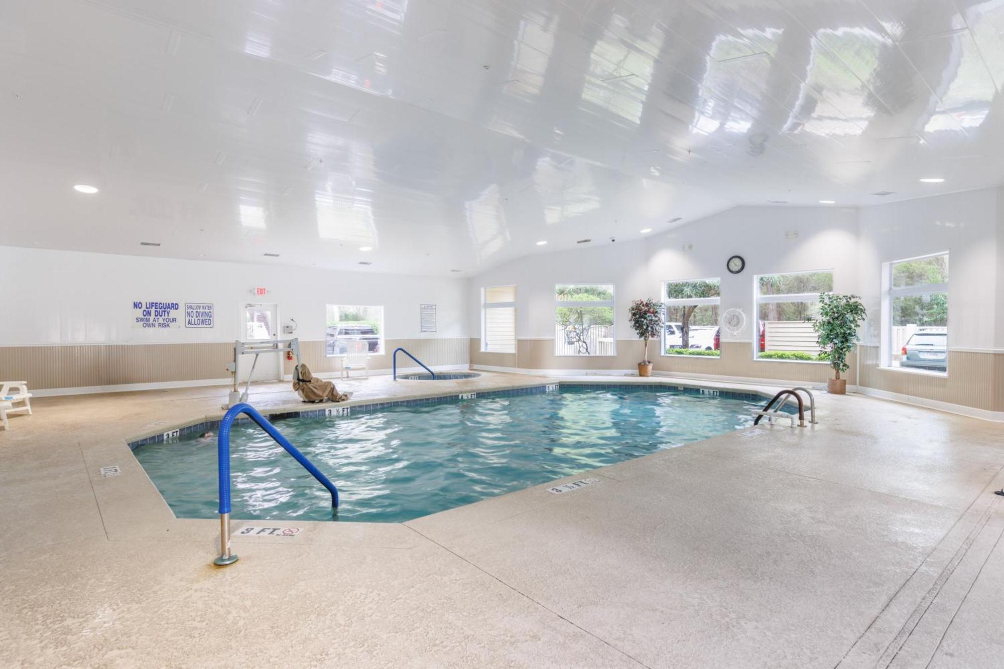 Peaceful Treetop - 2br/2ba Apartment Hilton Head Island