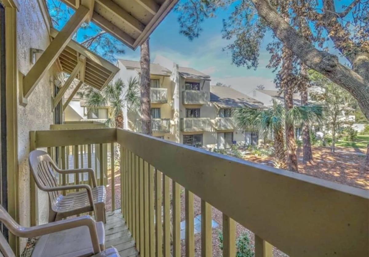 Villa Coastal 2bdrm Stay, Pool Access, Walk To Hilton Head Island