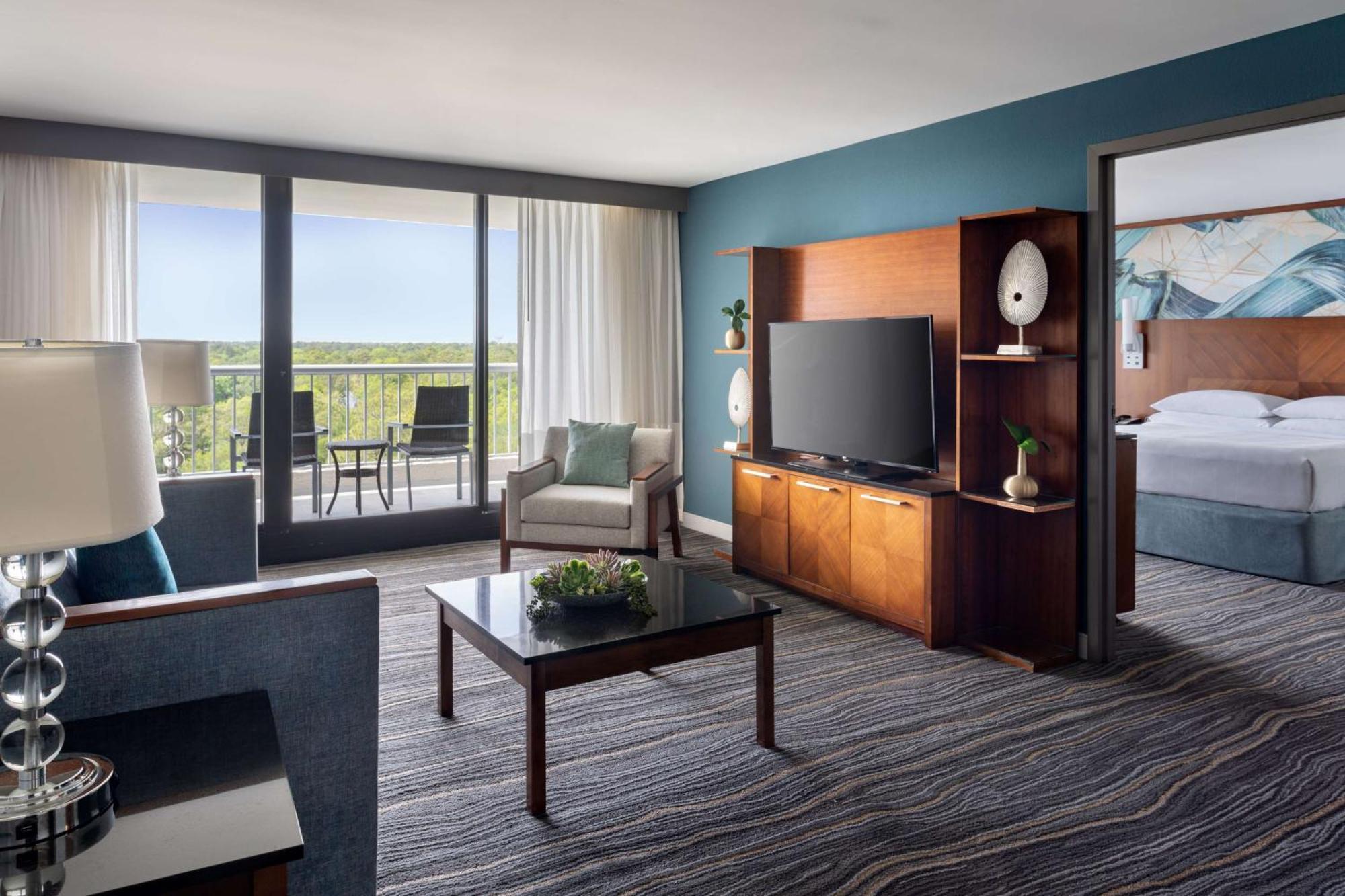 Hilton Beachfront & Resort 5*