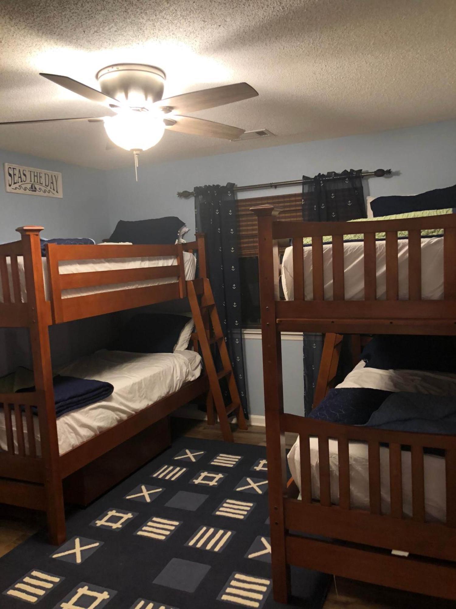 Steps To 3 Bed 2 Bath With Private Pool