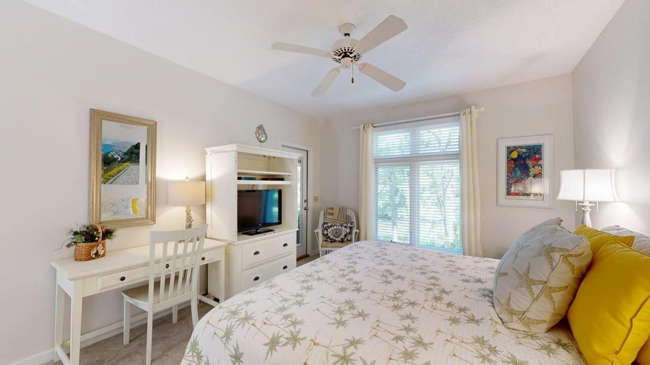 7609 Huntington