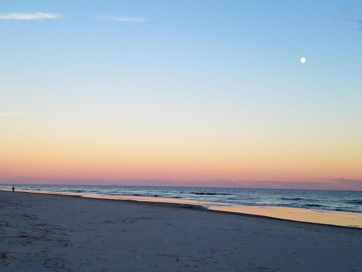 Villa Floor Oceanfront Bliss Breakers At Coligny *