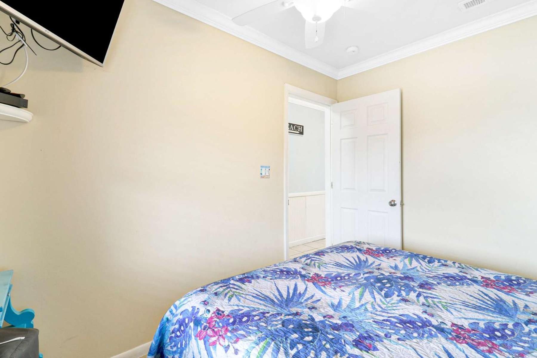 Floor Oceanfront Bliss Breakers At Coligny Villa *