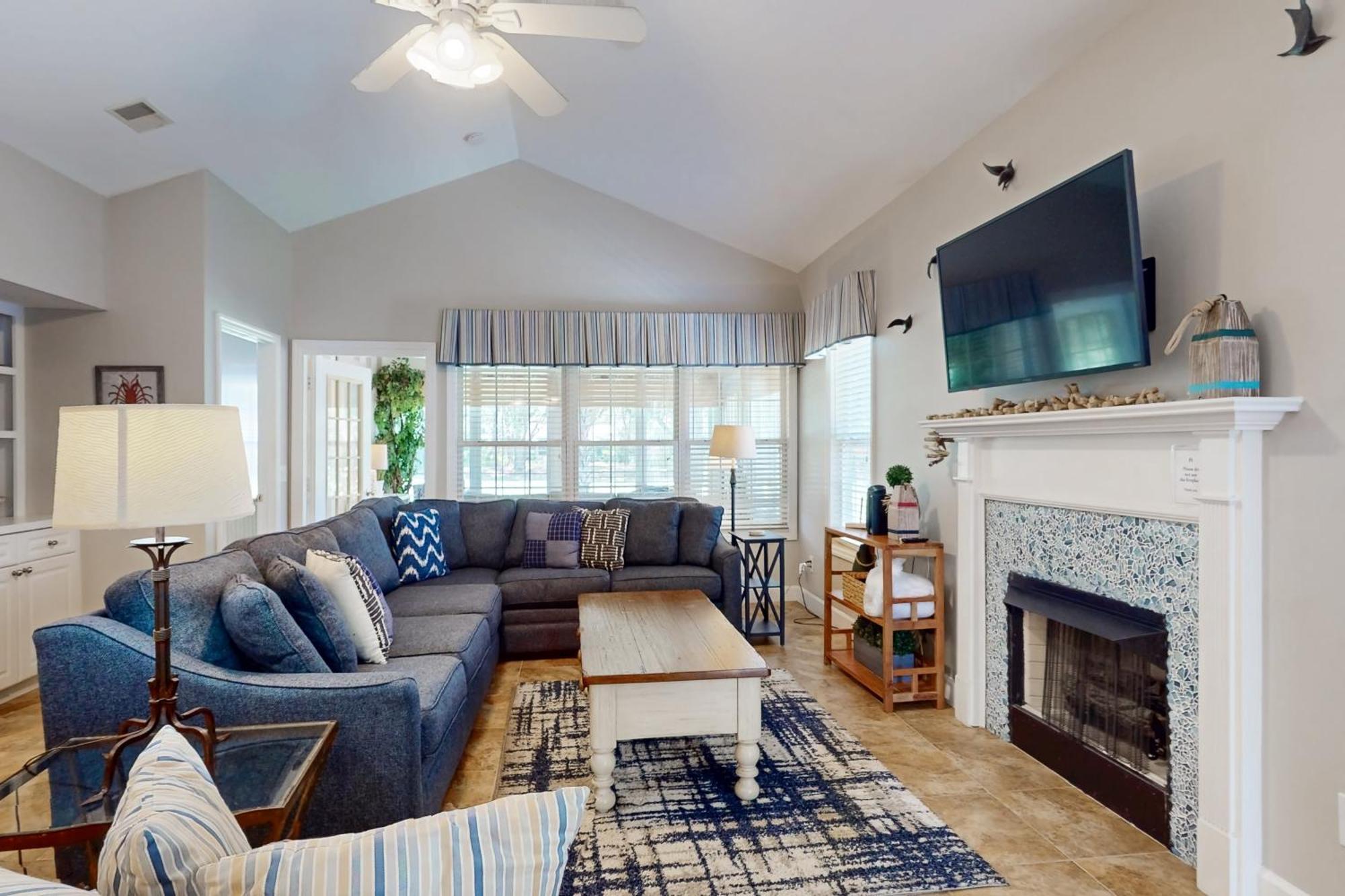 Apartment Links 7a